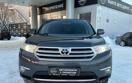 Toyota Highlander III, 2011 год, 1 890 000 рублей, 2 фотография