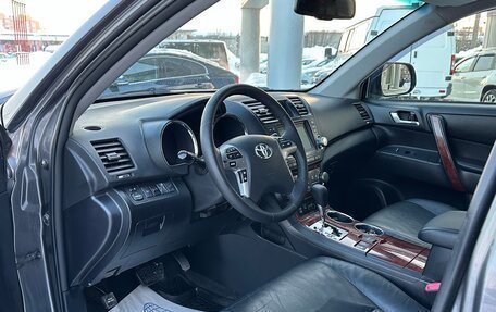 Toyota Highlander III, 2011 год, 1 890 000 рублей, 11 фотография