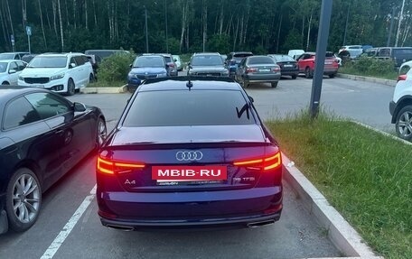 Audi A4, 2018 год, 1 990 000 рублей, 4 фотография