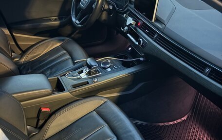 Audi A4, 2018 год, 1 990 000 рублей, 6 фотография