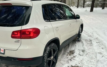 Volkswagen Tiguan I, 2011 год, 820 000 рублей, 4 фотография