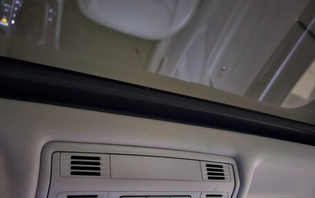 Volkswagen Tiguan II, 2019 год, 4 100 000 рублей, 13 фотография