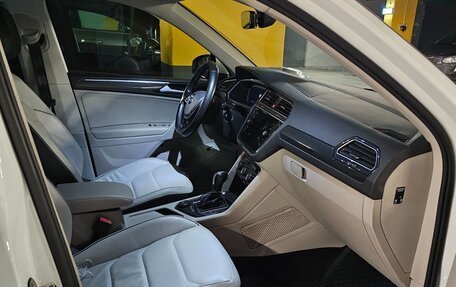 Volkswagen Tiguan II, 2019 год, 4 100 000 рублей, 11 фотография