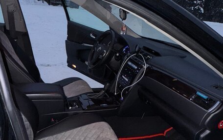 Toyota Camry, 2017 год, 1 690 000 рублей, 13 фотография