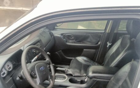 Ford Maverick, 2004 год, 333 000 рублей, 8 фотография