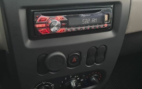 Renault Logan I, 2013 год, 260 000 рублей, 13 фотография