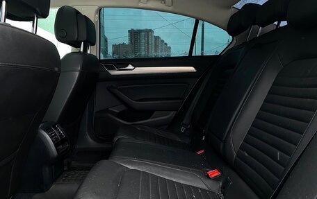 Volkswagen Passat B8 рестайлинг, 2017 год, 1 848 500 рублей, 11 фотография