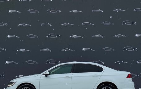 Volkswagen Passat B8 рестайлинг, 2017 год, 1 848 500 рублей, 13 фотография