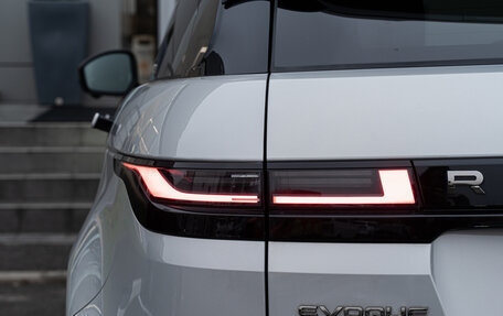 Land Rover Range Rover Evoque II, 2025 год, 7 150 000 рублей, 37 фотография