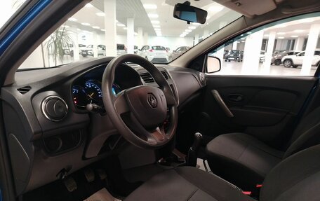 Renault Logan II, 2018 год, 778 000 рублей, 7 фотография