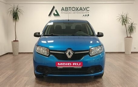 Renault Logan II, 2018 год, 778 000 рублей, 2 фотография