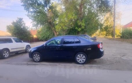 Volkswagen Jetta VI, 2008 год, 950 000 рублей, 2 фотография