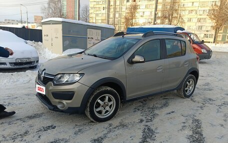Renault Sandero II рестайлинг, 2015 год, 870 000 рублей, 2 фотография