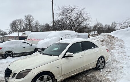 Mercedes-Benz E-Класс, 2011 год, 1 400 000 рублей, 3 фотография