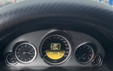 Mercedes-Benz E-Класс, 2011 год, 1 400 000 рублей, 5 фотография