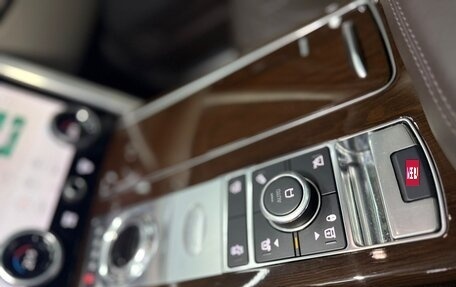 Land Rover Range Rover IV рестайлинг, 2018 год, 5 650 000 рублей, 12 фотография