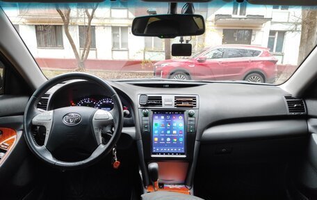 Toyota Camry, 2010 год, 1 300 000 рублей, 4 фотография