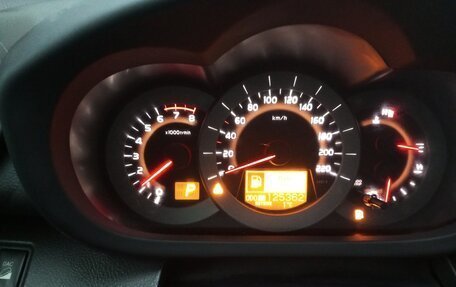 Toyota RAV4, 2011 год, 1 500 000 рублей, 2 фотография