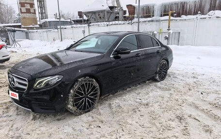 Mercedes-Benz E-Класс, 2019 год, 3 900 000 рублей, 3 фотография