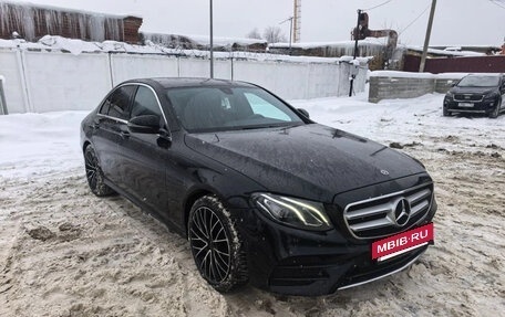 Mercedes-Benz E-Класс, 2019 год, 3 900 000 рублей, 8 фотография