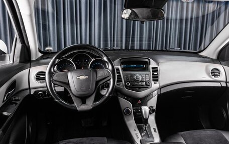 Chevrolet Cruze II, 2011 год, 669 000 рублей, 6 фотография