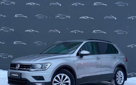 Volkswagen Tiguan II, 2017 год, 1 642 800 рублей, 1 фотография