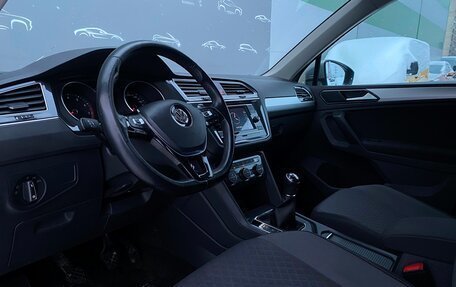 Volkswagen Tiguan II, 2017 год, 1 642 800 рублей, 5 фотография