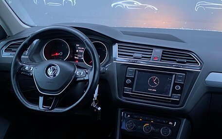 Volkswagen Tiguan II, 2017 год, 1 642 800 рублей, 15 фотография