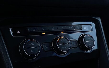 Volkswagen Tiguan II, 2017 год, 1 642 800 рублей, 17 фотография