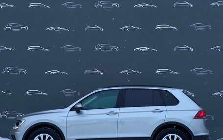 Volkswagen Tiguan II, 2017 год, 1 642 800 рублей, 13 фотография