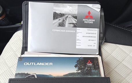 Mitsubishi Outlander III рестайлинг 3, 2018 год, 1 900 000 рублей, 6 фотография