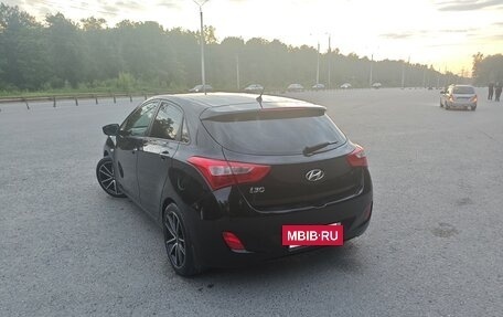 Hyundai i30 II рестайлинг, 2014 год, 940 000 рублей, 3 фотография