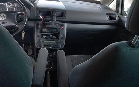 Volkswagen Sharan I рестайлинг, 2005 год, 720 000 рублей, 2 фотография