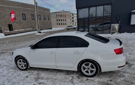 Volkswagen Jetta VI, 2013 год, 970 000 рублей, 7 фотография