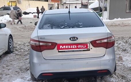 KIA Rio III рестайлинг, 2013 год, 650 000 рублей, 3 фотография