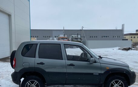 Chevrolet Niva I рестайлинг, 2009 год, 430 000 рублей, 3 фотография