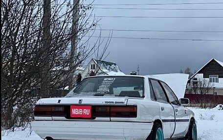 Toyota Camry, 1988 год, 200 000 рублей, 1 фотография