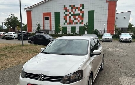Volkswagen Polo VI (EU Market), 2013 год, 960 000 рублей, 1 фотография