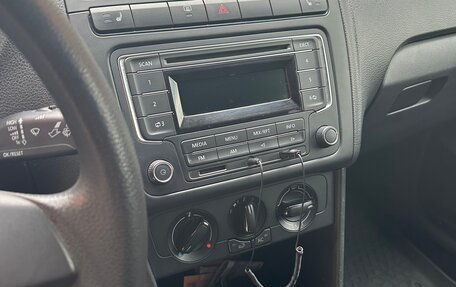 Volkswagen Polo VI (EU Market), 2013 год, 960 000 рублей, 12 фотография