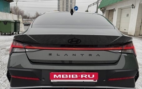 Hyundai Elantra, 2023 год, 2 300 000 рублей, 7 фотография