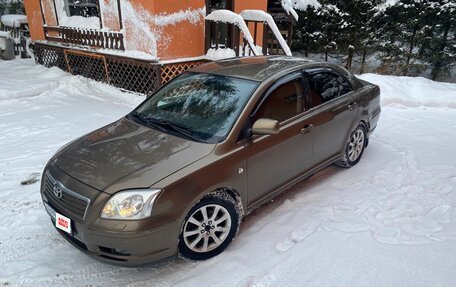 Toyota Avensis III рестайлинг, 2004 год, 525 000 рублей, 2 фотография