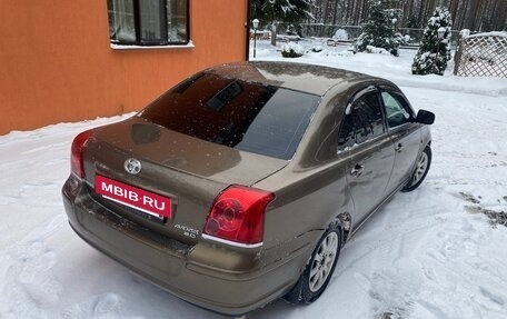Toyota Avensis III рестайлинг, 2004 год, 525 000 рублей, 6 фотография