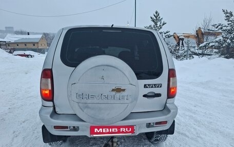 Chevrolet Niva I рестайлинг, 2004 год, 270 000 рублей, 3 фотография