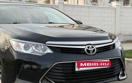 Toyota Camry, 2017 год, 2 400 000 рублей, 3 фотография