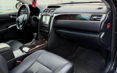 Toyota Camry, 2017 год, 2 400 000 рублей, 24 фотография