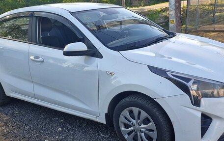 KIA Rio IV, 2020 год, 850 000 рублей, 3 фотография