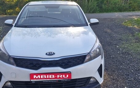 KIA Rio IV, 2020 год, 850 000 рублей, 1 фотография