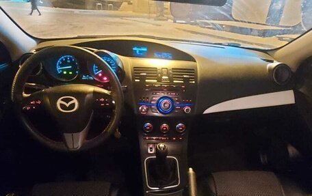 Mazda 3, 2011 год, 650 000 рублей, 10 фотография