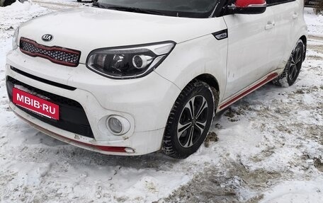 KIA Soul II рестайлинг, 2018 год, 1 750 000 рублей, 2 фотография