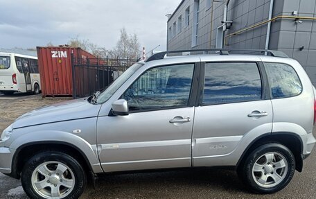 Chevrolet Niva I рестайлинг, 2012 год, 330 000 рублей, 2 фотография